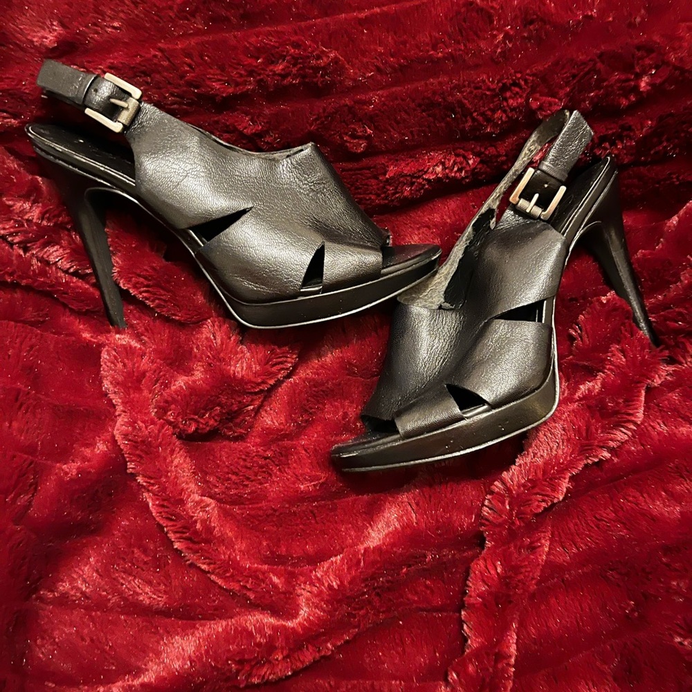 Jessica Simpson heels